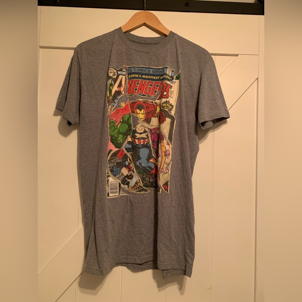 Marvel Comic Grey Short Sleeved Tshirt Men’s Size Large
